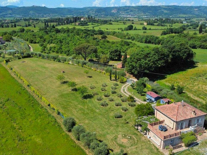 Casa con 6 locali in vendita in Via del Rosario, Lucignano