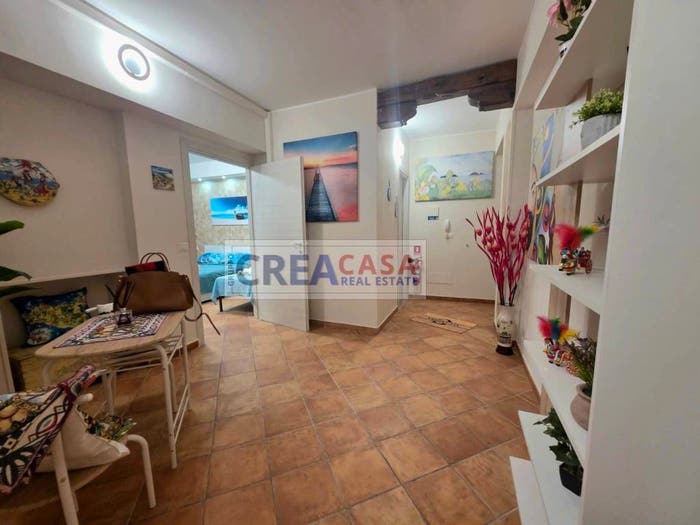 Appartamento con 6 locali in vendita in via lliria, GiardiniNaxos
