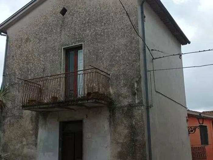 Casa quadrilocale in vendita in Via Del Popolo, Macchia d'Isernia