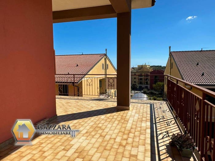 Casa con 6 locali in vendita in Via Vittorio Emanuele, Canicattini Bagni