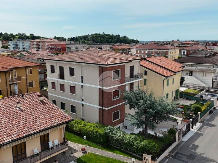 Appartamento trilocale in vendita in Via Naronchi, Strà Montanara Pieve, Colognola Ai Colli