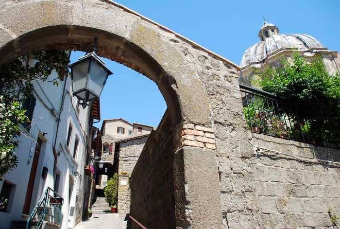 Appartamento bilocale in vendita in Via Falisco, Centro, Montefiascone