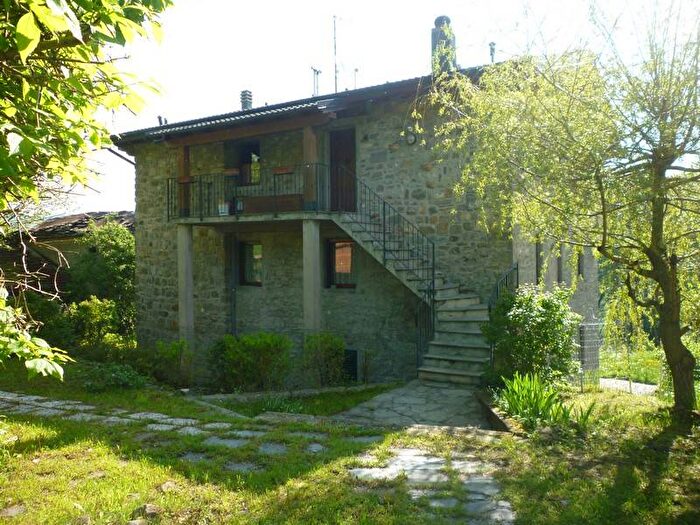 Appartamento quadrilocale in vendita in Località Casa Plella, Pievepelago