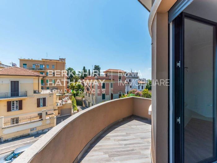 Appartamento trilocale in vendita in Via di Monte Verde, Colli Portuensi Casaletto, Roma