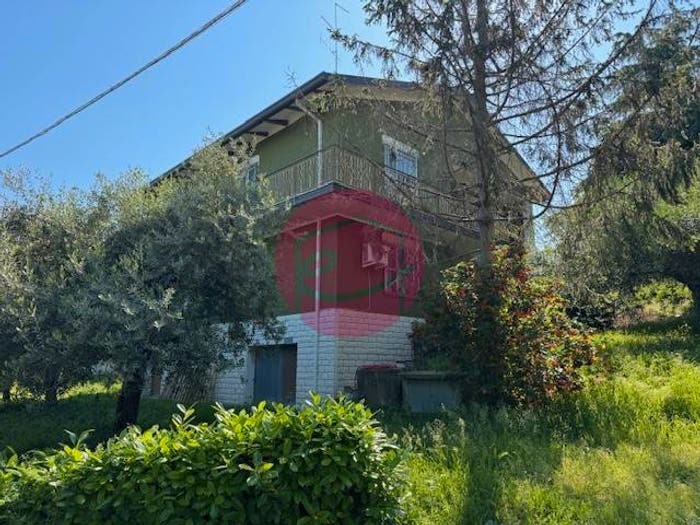 Casa con 5 locali in vendita in Via Novembre, Centro, Longiano