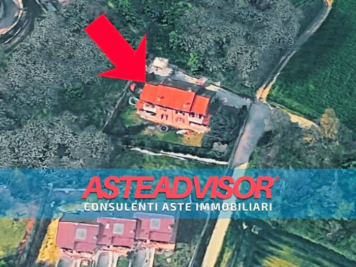 Casa con 6 locali in vendita in Via Maiolo, Valfenera