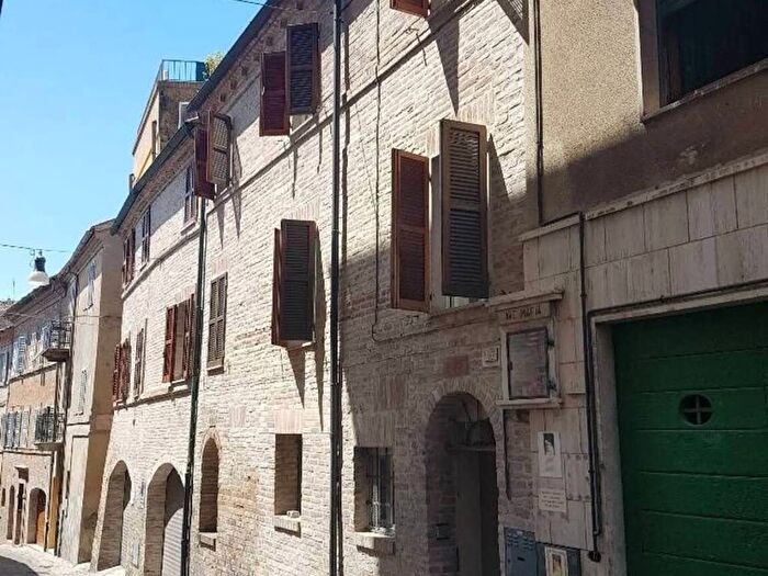 Casa con 6 locali in vendita in Centro, Fermo