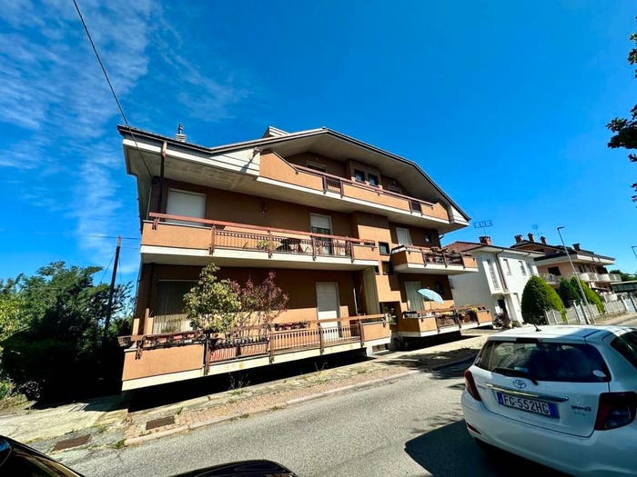 Appartamento con 5 locali in vendita in Via Crissolo, Madonna dell'Olmo, Cuneo