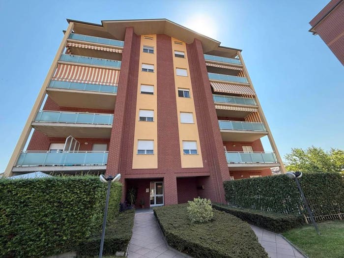 Appartamento quadrilocale in vendita in Via Della Palazzina, Cristo, Alessandria