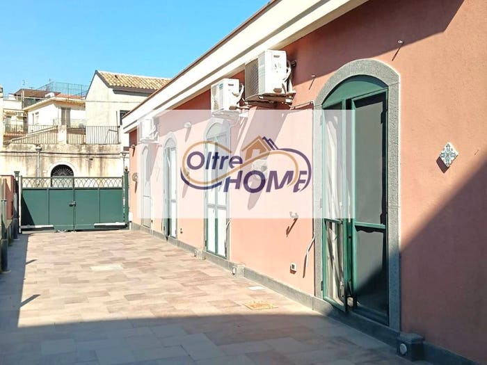 Casa con 6 locali in vendita in Via Principe di Piemonte, Fiumefreddo di Sicilia
