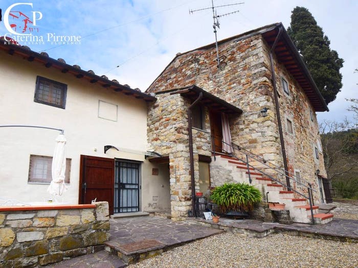 Casa con 6 locali in vendita in via di Valle, Pontassieve