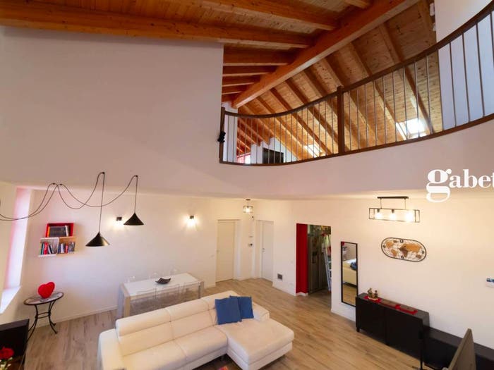 Casa quadrilocale in vendita in Via Borella, Ornago