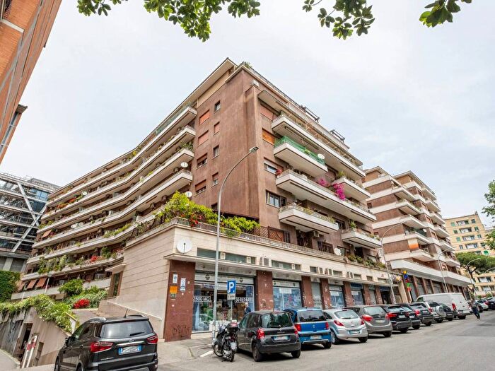 Appartamento monolocale in vendita in Via Raffaele De Cesare, Appio Latino, Roma