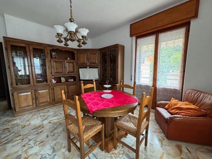 Appartamento quadrilocale in vendita in Centro, Gandino