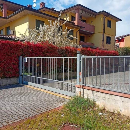 Appartamento trilocale in vendita in Via Don Giovanni Bosco, San Giorgio Bigarello
