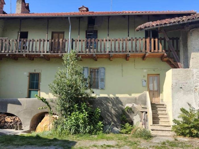 Casa con 6 locali in vendita in Via Papa Giovanni XXIII, Centro, Caprie