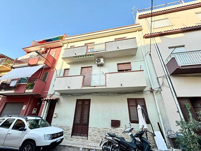 Casa con 6 locali in vendita in Via Giovanni Meli, Balestrate Foce, Balestrate