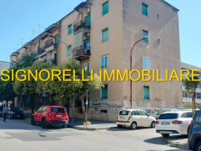 Appartamento quadrilocale in vendita in Via Cardinale Annibale da Ceccano, Caserta