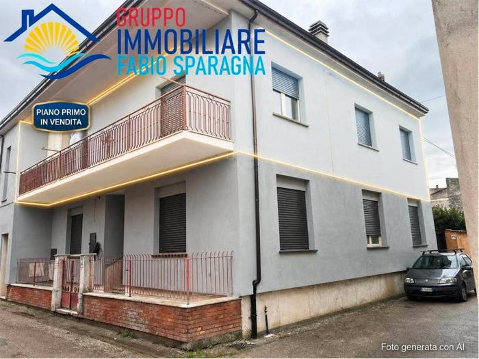 Appartamento con 6 locali in vendita in Via G D'Annunzio, Centro, Cellole