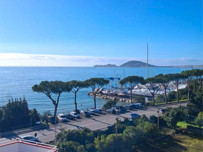 Appartamento con 6 locali in vendita in Centro, Formia