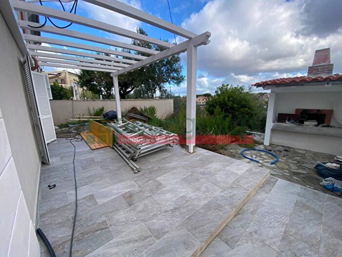 Casa con 6 locali in vendita in Via della Fontanella, Collinaia Monterotondo, Livorno