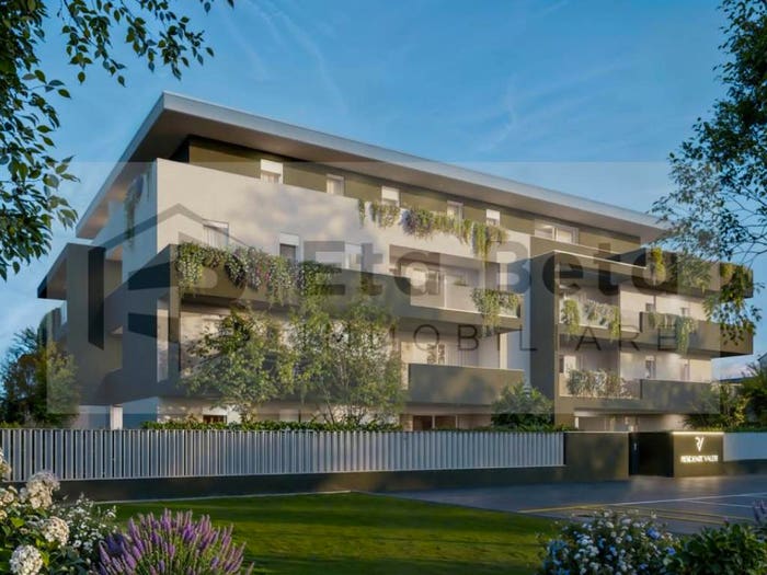 Appartamento trilocale in vendita in Via Ippolito Nievo, Centro, Ponte San Nicolò