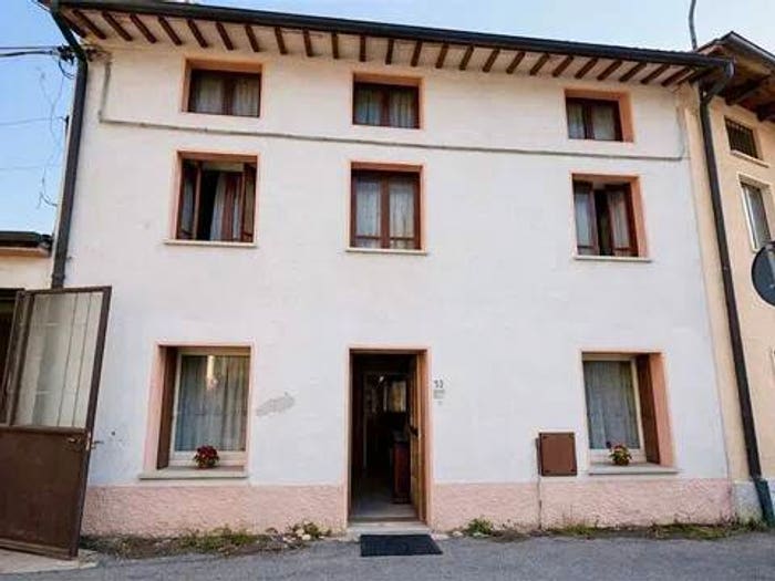 Casa con 6 locali in vendita in Via Valle, Centro, Isola Vicentina