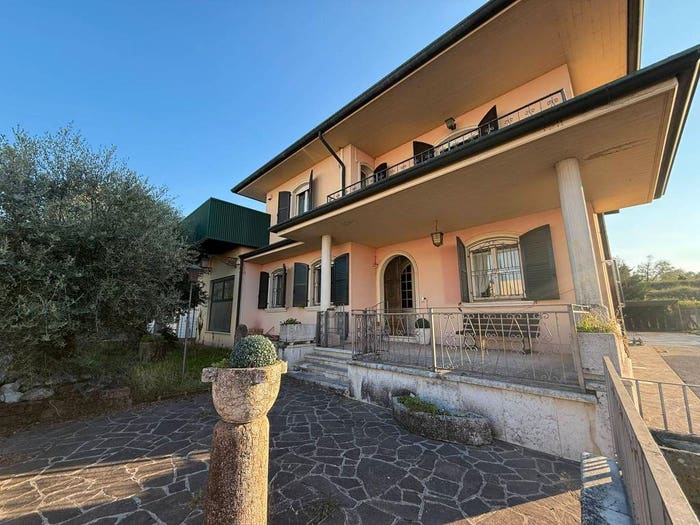 Casa con 6 locali in vendita in Centro, Legnago