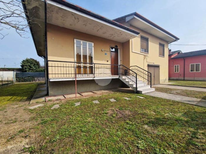 Casa con 5 locali in vendita in Via delle Georgiche, Pietole, Borgo Virgilio