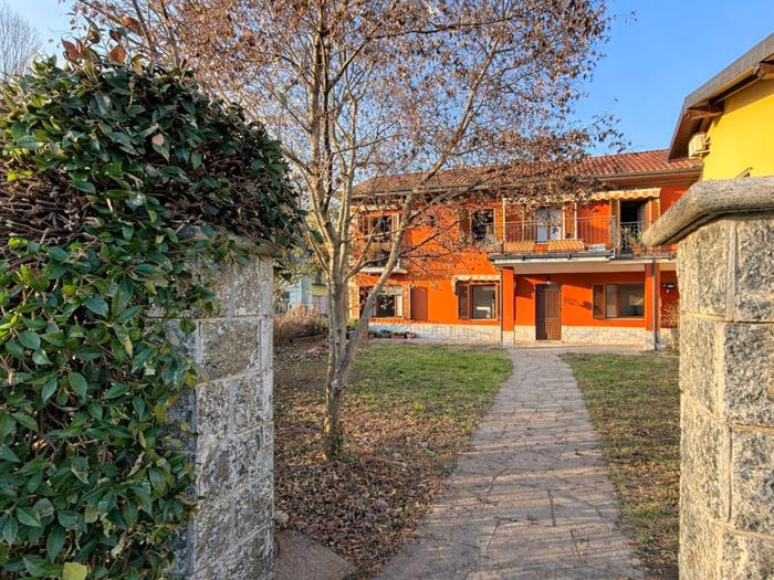 Casa con 5 locali in vendita in Centro, Arona