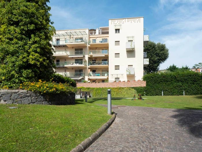 Appartamento con 5 locali in vendita in Via Montedonzelli, Arenella, Napoli