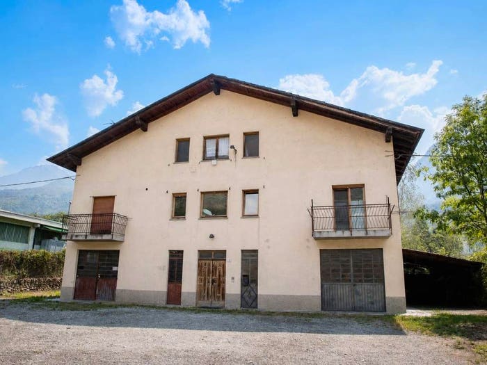 Casa con 6 locali in vendita in Località Zona Industriale, Zona Industriale, SaintMarcel