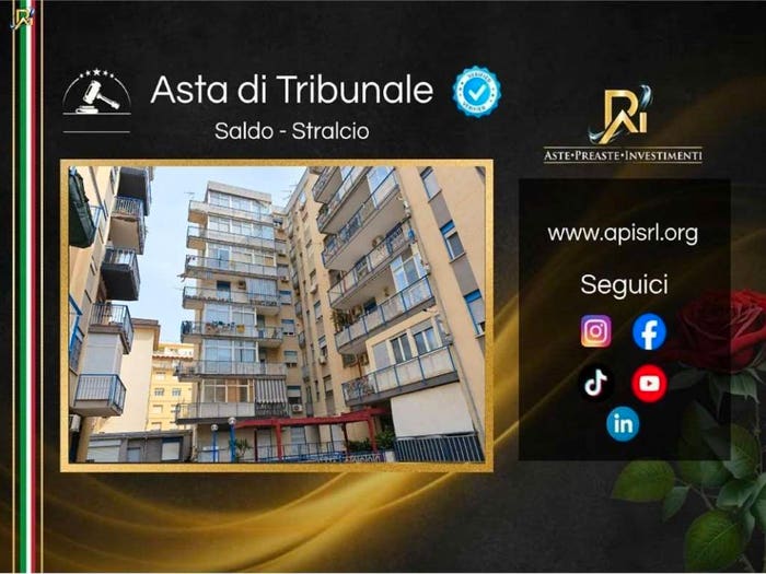 Appartamento con 6 locali in vendita in Via Montepellegrino, Fiera Montepellegrino, Palermo