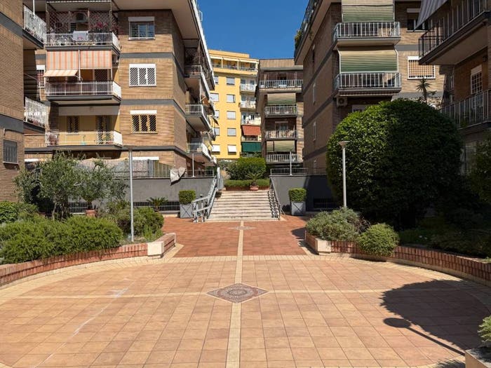 Appartamento con 6 locali in vendita in Viale dei Colli Portuensi, Colli Portuensi Casaletto, Roma