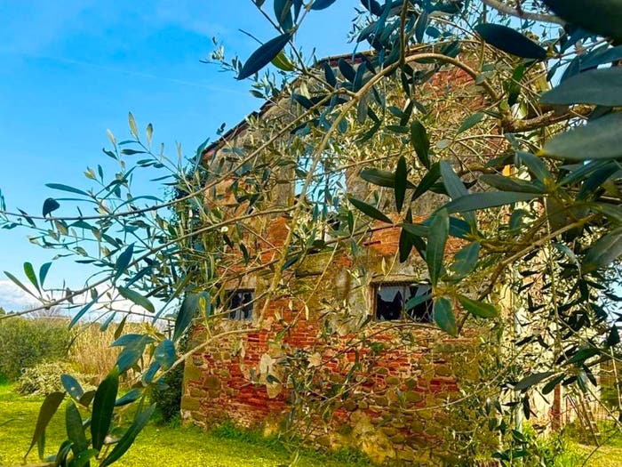 Casa con 6 locali in vendita in Via dei Sorini Querce, Fucecchio