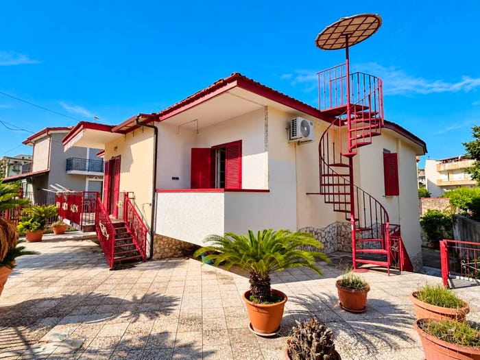 Casa con 5 locali in vendita in Via Giacomo Matteotti, San Giusto Chiavettieri, Pomigliano d'Arco