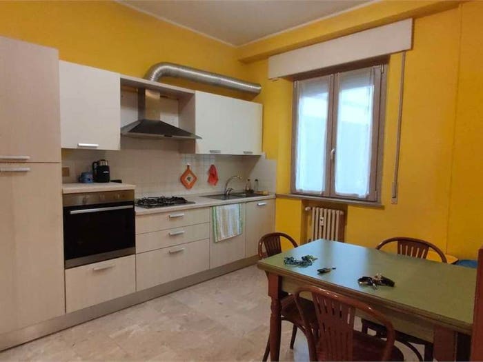 Appartamento quadrilocale in vendita in Torrette, Ancona