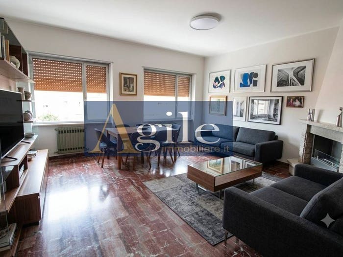 Appartamento con 6 locali in vendita in VIA ERASMO MARI, Ascoli Piceno
