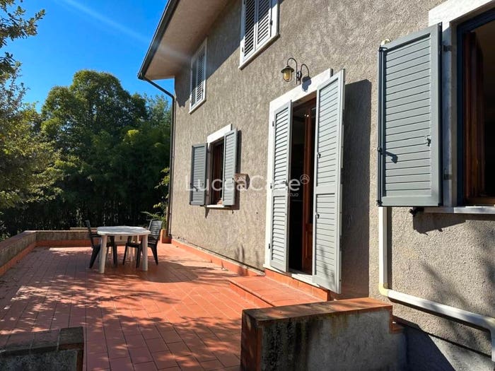 Casa con 6 locali in vendita in Via di Villa Salvetti, Maggiano San Macario, Lucca