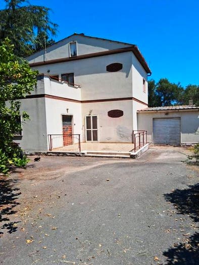 Casa con 6 locali in vendita in Bisceglie