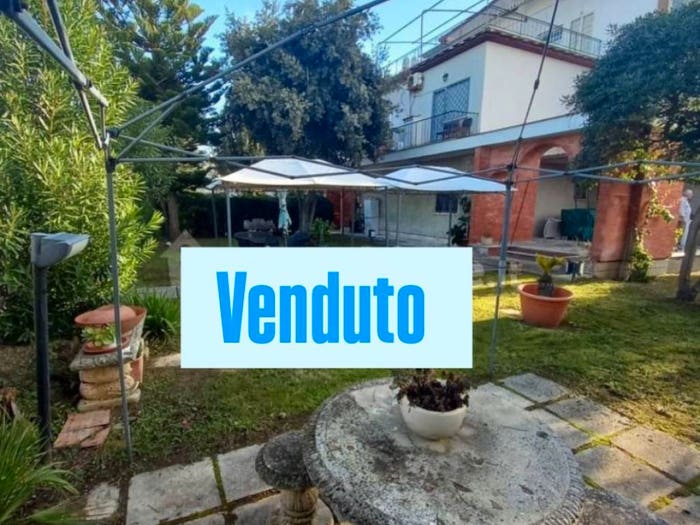 Appartamento con 5 locali in vendita in Viale Perla Marina, Lavinio Mare, Anzio