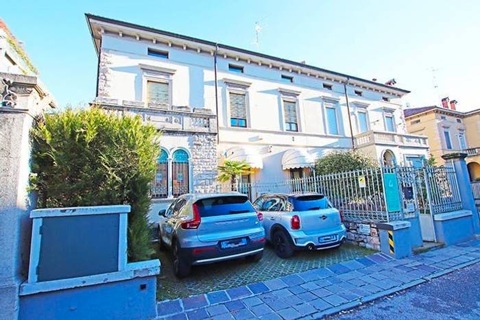 Appartamento con 5 locali in vendita in via verdi, Centro, Bergamo