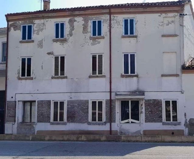 Casa con 6 locali in vendita in Centro, Schivenoglia