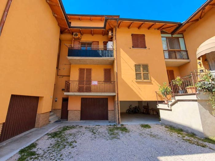 Appartamento quadrilocale in vendita in Centro, Passignano sul Trasimeno