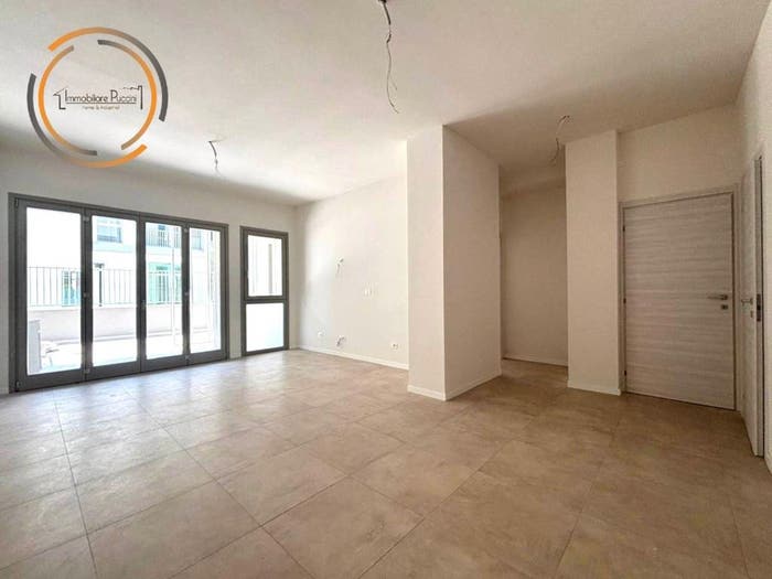 Appartamento con 5 locali in vendita in Via Giacomo Puccini, Centro, Calenzano