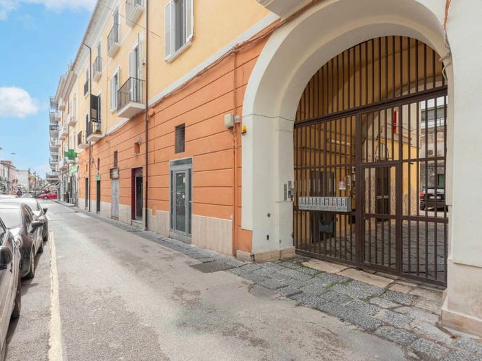 Appartamento trilocale in vendita in Via Gian Battista Vico, Centro Storico Corso Trieste, Caserta