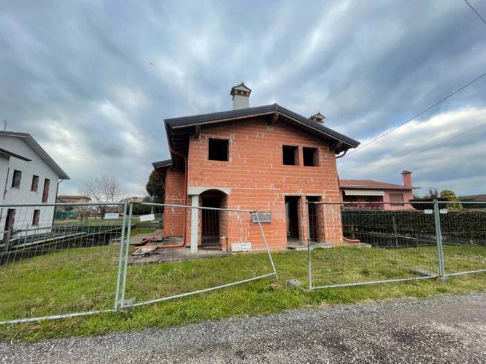 Casa in vendita in Via Tigli, Centro, Malo