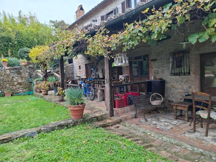 Casa con 6 locali in vendita in Manciano