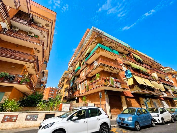 Appartamento trilocale in vendita in Via Antonio Forni, Ostia Ponente, Roma