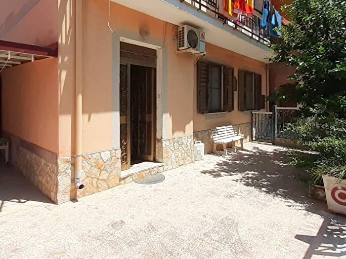 Appartamento trilocale in vendita in Via Puglia, Fortuna Corvo, Catanzaro